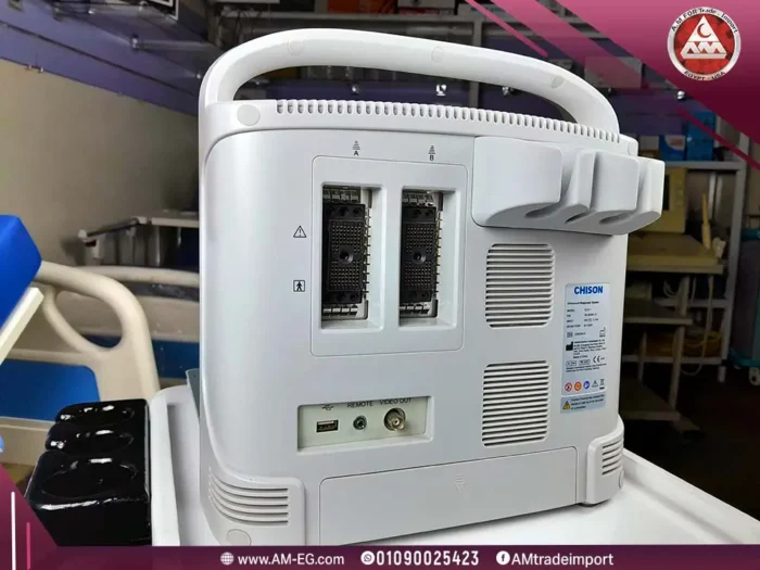 صورة طبيعية من زاوية خلفية لسونار Chison ECO 1 المحمول، شاشة 12 بوصة، مجسات Convex وVaginal، بتصميم رمادي اللون.