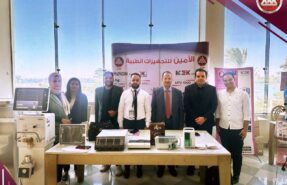 فريق A.M الأمين للتجهيزات الطبية في جناح العرض بمؤتمر رابطة أطفال صعيد مصر